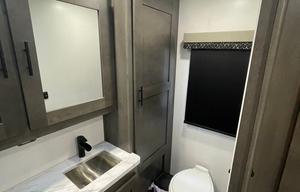 Spacious 2023 FR3 34DS Motor Coach: Luxe & Loaded!