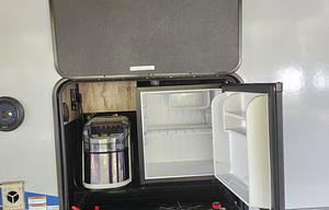 Adventurer - Spacious and Pet-Friendly Getaway