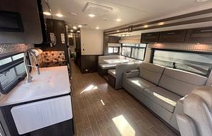 Luxury Class A GT5 2 Full Bathrooms