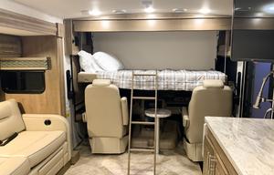 Enzo: New, Kid friendly, 2 full bath, washer/dryer