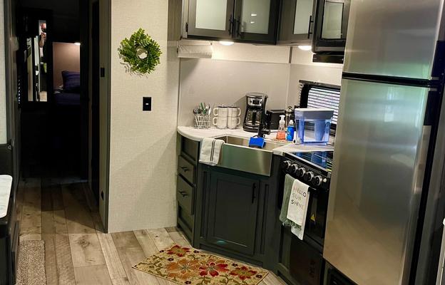 Get cozy in our 2022 Aspen Trail - Delivery only