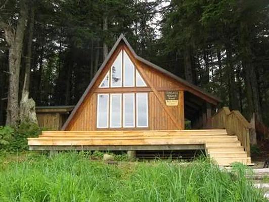 P26, Loop: AREA WEST POINT CABIN