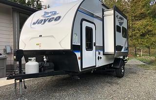 Easy Tow Friendly Compact Trailer (Hummingbird)