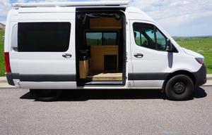 Great Smoky Mountain Sprinter - Sleeps 3!