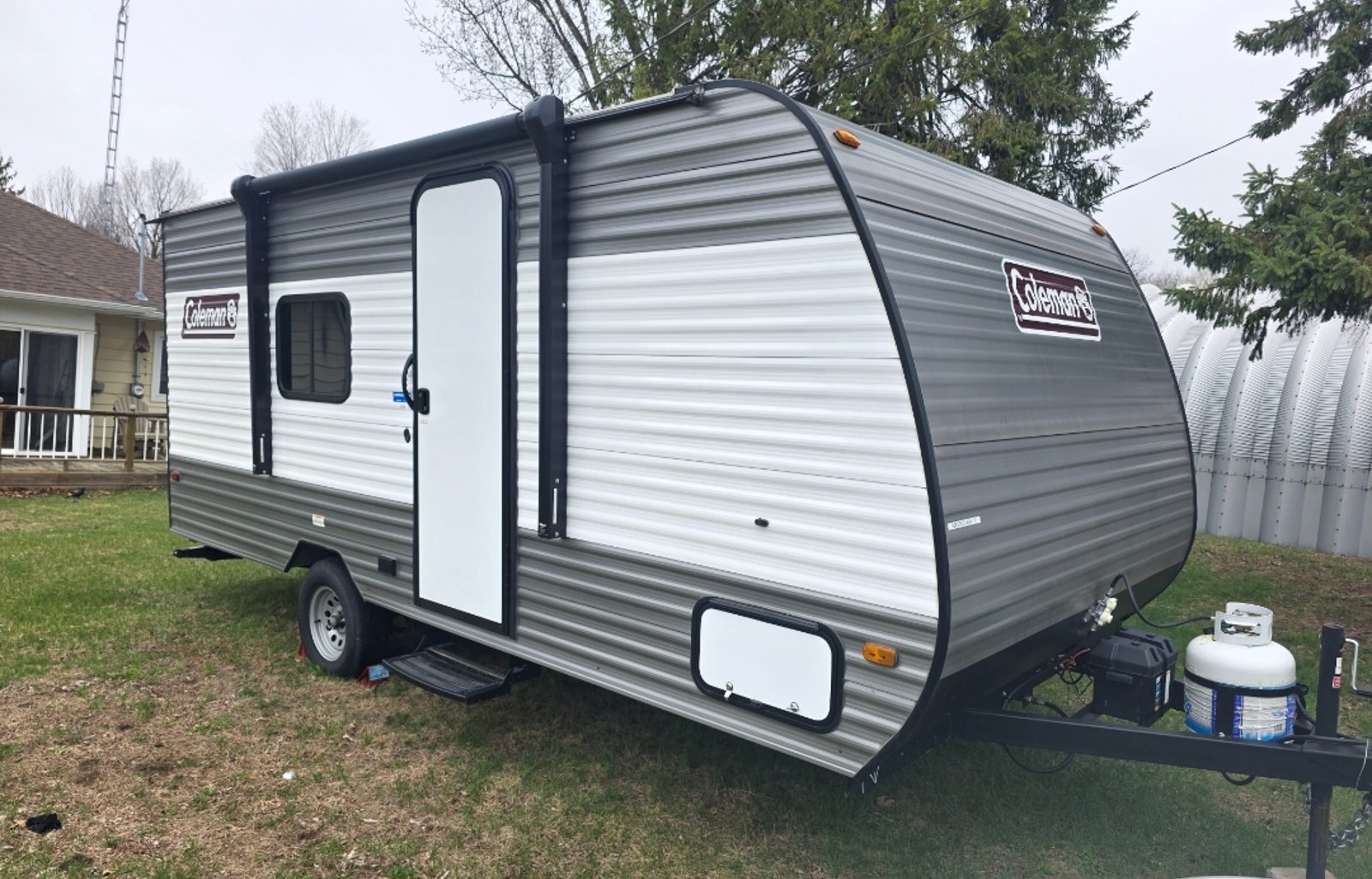 2024 Colman Lantern 17R