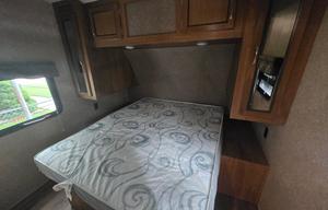 ALL SEASON-2019 Coachmen Legacy Edition Sleeps 10!