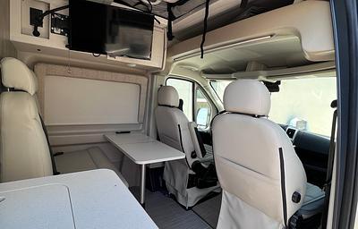 Rey & Ches RV Rental