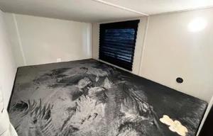 Bunkhouse RV Rental | Sleeps 8 | Outdoor Kitchen