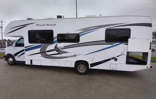 2022 Thor Four Winds LPA2039