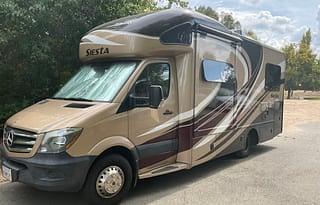 Mercedes Thor Motor Coach Siesta 24ST