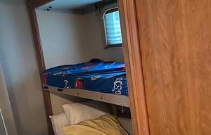2008 Terra 34n RV rental photo 12