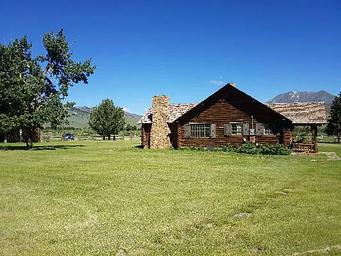 Sunlight Ranger Cabin