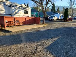 Sutherlin / Umpqua Valley KOA Holiday