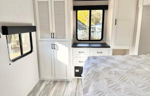 *BRAND NEW* 2026 Jayco - KING BED - 2 Bdrm
