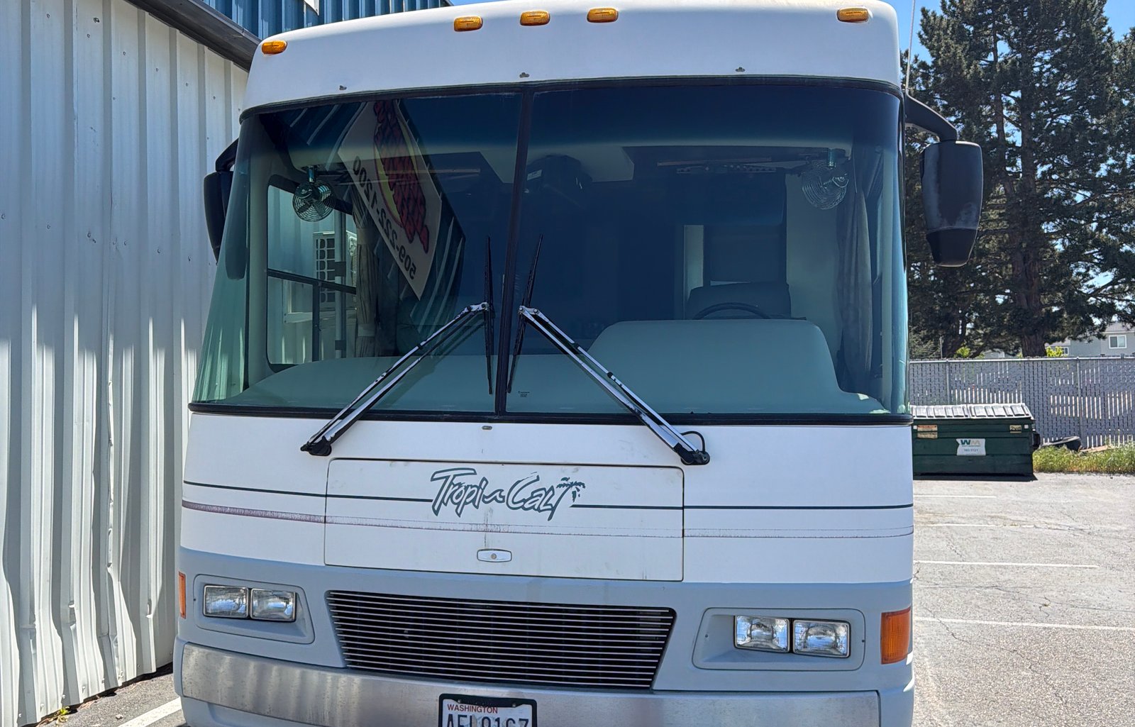 1997 International RV Manufacturing Tropical Tropical