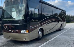 2015 Palazzo 36.1 RV rental photo 4
