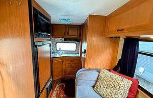 "The Dude" 2016 Thor Motor Coach Majestic 19G