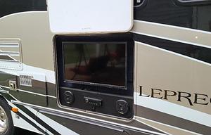"TURN-KEY" PET-FRIENDLY & KID-APPROVED MOTORCOACH