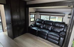 Bunkhouse/Toy Hauler Family Trailer