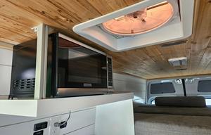 Beluga-2020 Mercedes Sprinter
