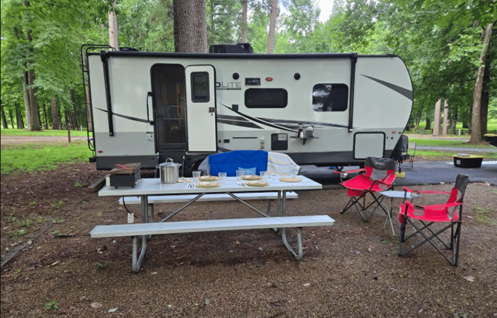 2022 Forest River Flagstaff Micro Lite 25FBLS