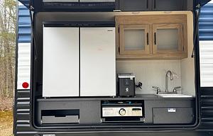 Pet Friendly- Sleeps 9- Outdoor Kitchen
