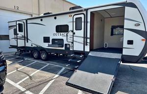 2017 Keystone RV Outback 324CG