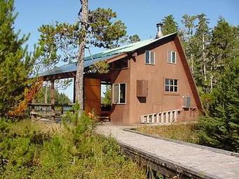 KAH SHEETS LAKE CABIN44