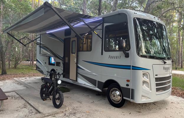 2021 Pursuit 27DS RV rental photo 1
