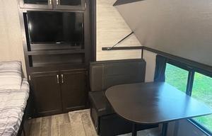 2021 Jayco Jay Flight with bunk room(Deliver only)