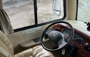 2010 Hurricane 34B RV rental photo 11