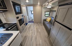 Flagstaff Micro Lite | Modern and cozy w/ 2 slides