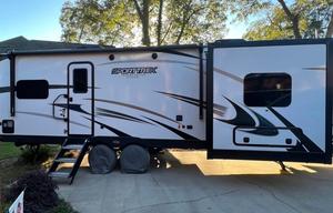 Sweet Retreat - Delivered luxury camper!