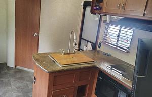 2015 Forest River RV Vengeance Super Sport 31V RV rental photo 8