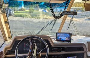1990 Winnebago Chieftain 33RQ RV rental photo 6