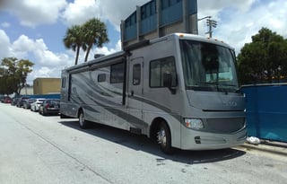 2015 Winnabago 36z Itasca Sunova