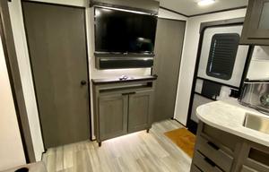 2021 Cruiser Embrace EL310