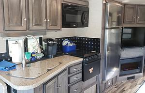 2018 Winnebago Sunstar LX 35F