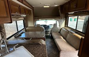 2015 Thor Motor Coach Four Winds 28Z