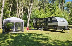 Pack - Designed for Big Families and Big Fun