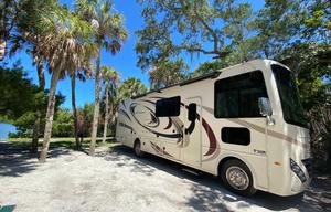 Thor Hurricane 29M | King Bed | Sleeps 6+