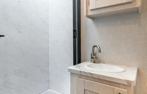 Fully Stocked - 2027 EAST TO WEST Entrada 2800S P433