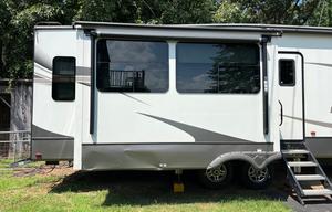 2020 Keystone Montana- HAL494