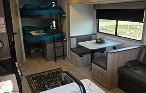 Ivy the Family Cozy Bunkhouse