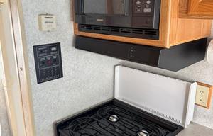 2002 Winnebago Vista 26P