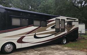 2008 monaco knight coach 40DFT
