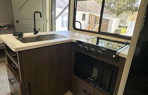 Family-Friendly Prime Time Avenger – Sleeps 8