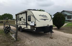 Couples Getaway,  2019 Vista cruiser 19CSK