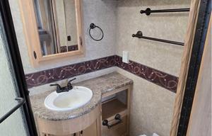 2011 Thor Motor Coach Hurricane 34B