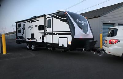 Spacious 2020 Grand Design Imagine 2800BH